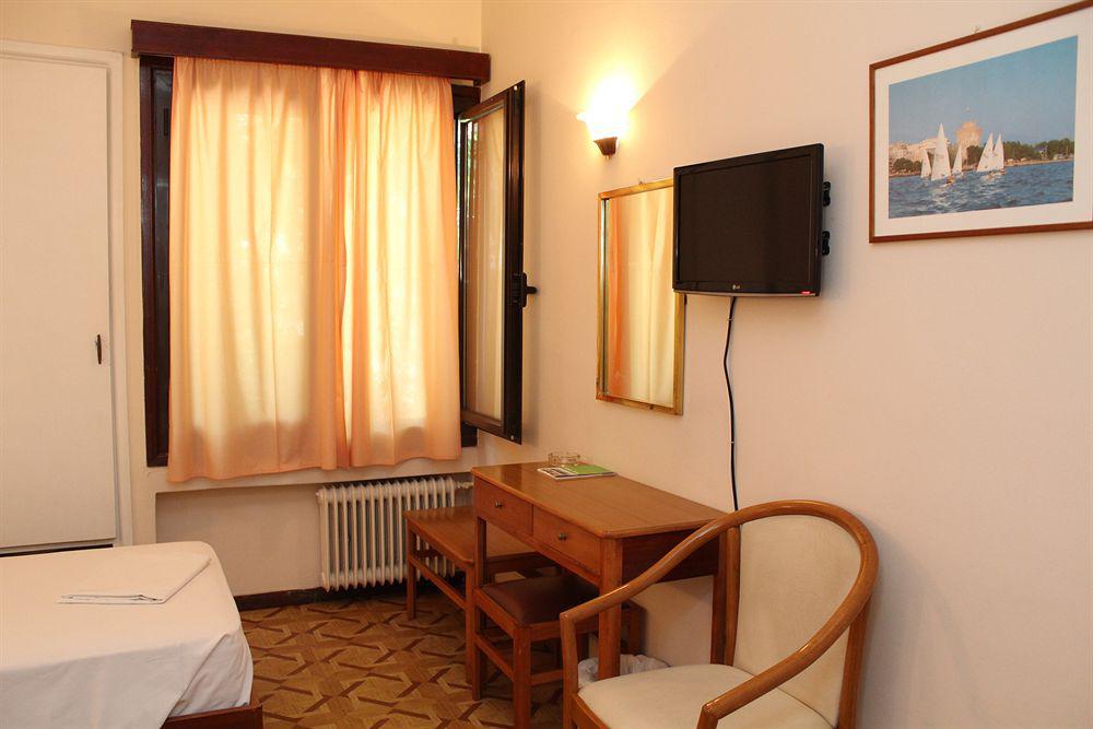 Nefeli Hotel Athens Ngoại thất bức ảnh