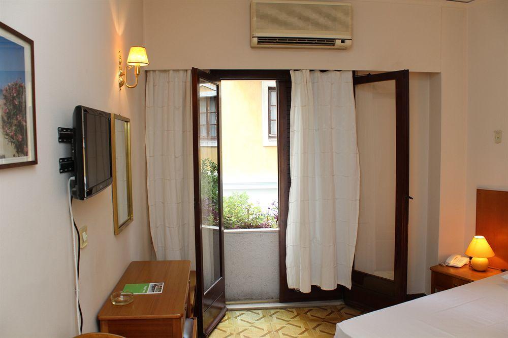 Nefeli Hotel Athens Ngoại thất bức ảnh